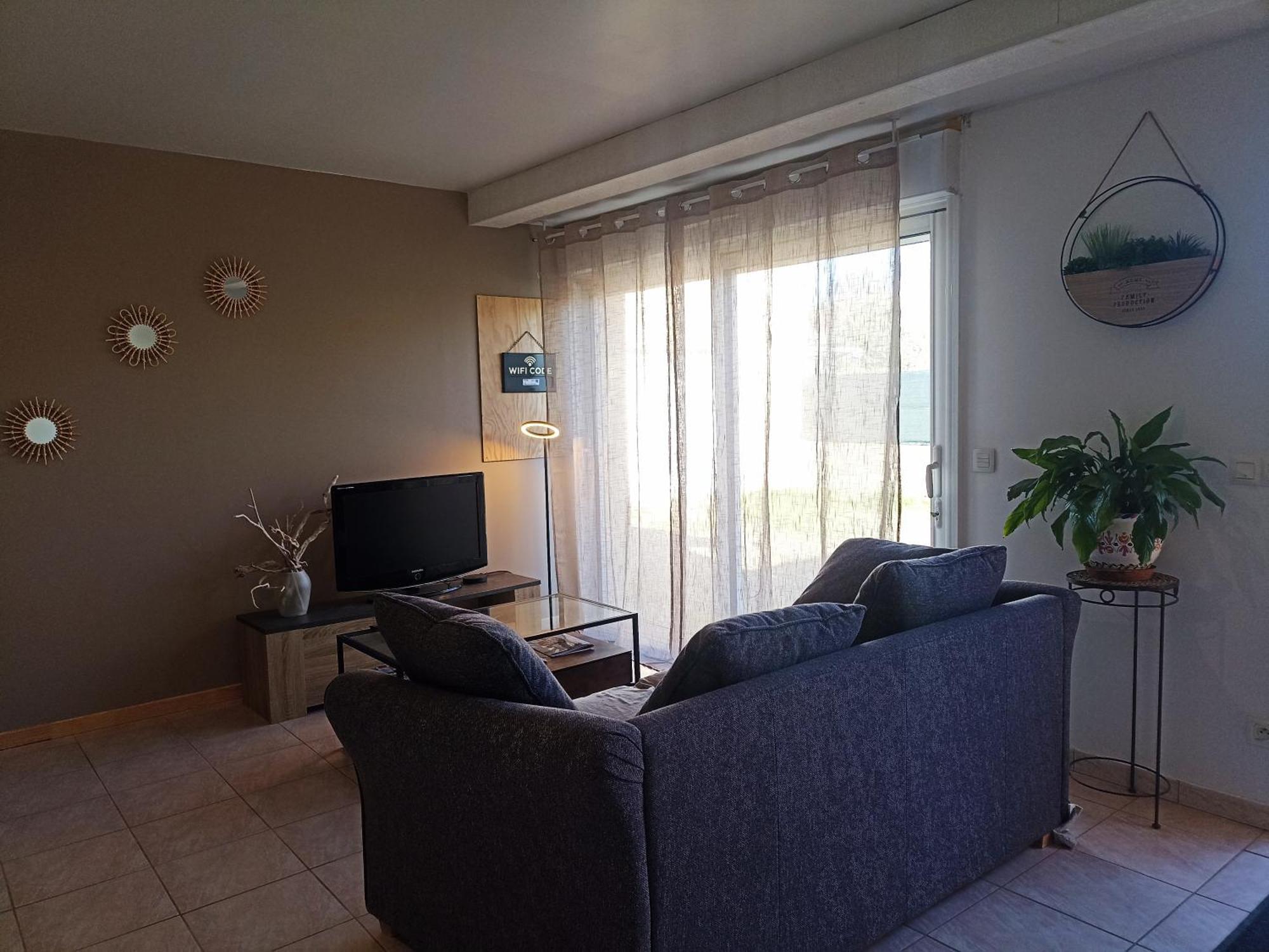 Aux Jardins D'heloise Holiday home *