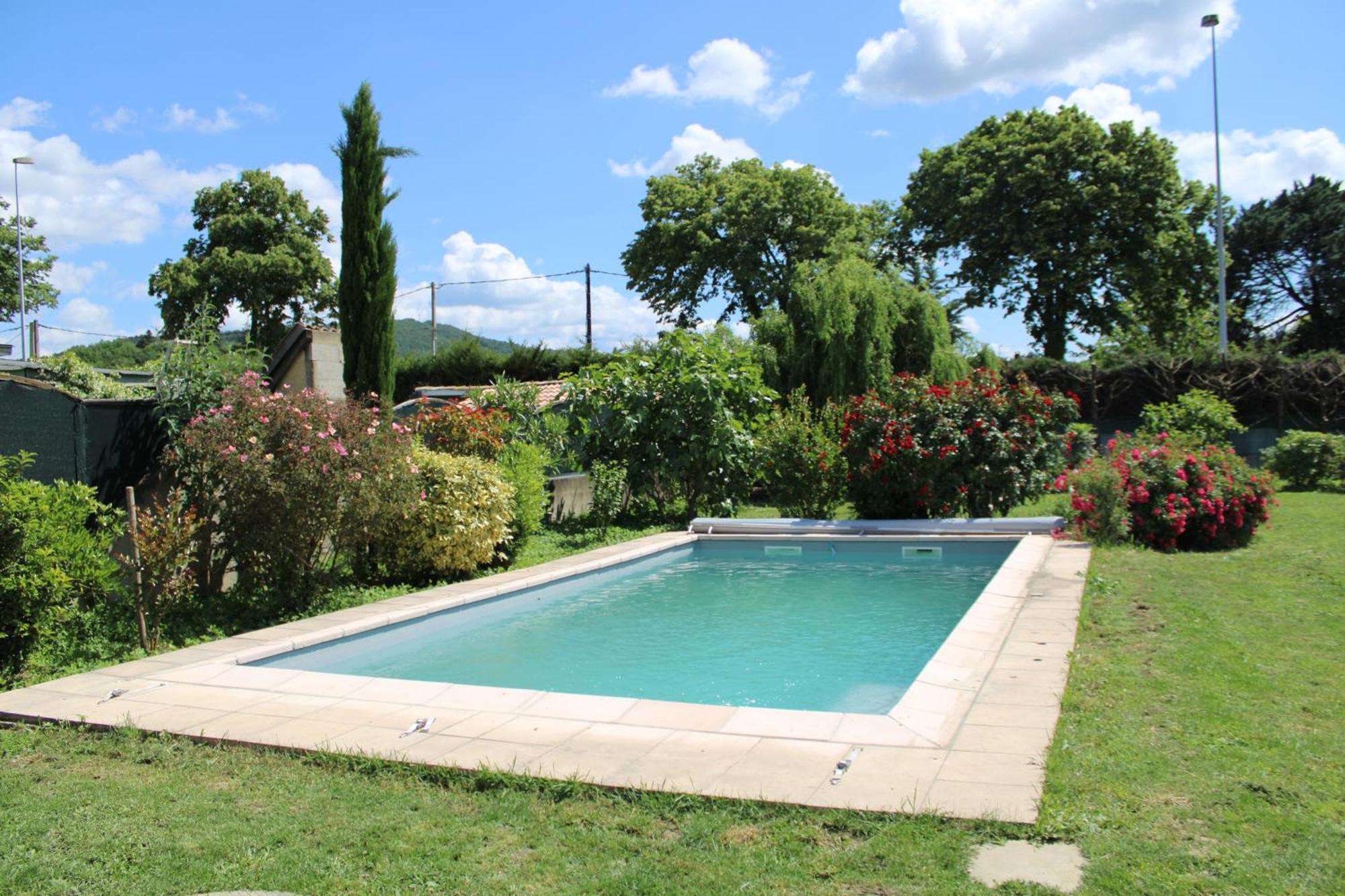Holiday home Aux Jardins D'heloise *